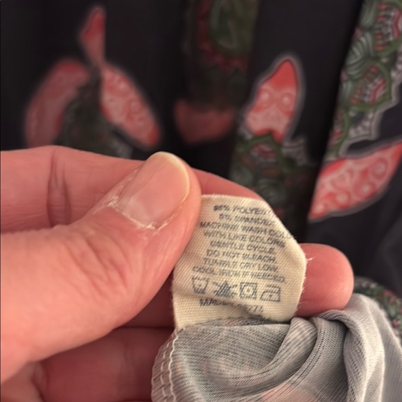 Turtle pattern swim coverup- Black and Pink - Picture 6 of 6